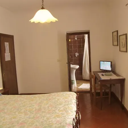 مطعم ريزدنس كاسبريني دا أوميرو غريفي ان شنتي